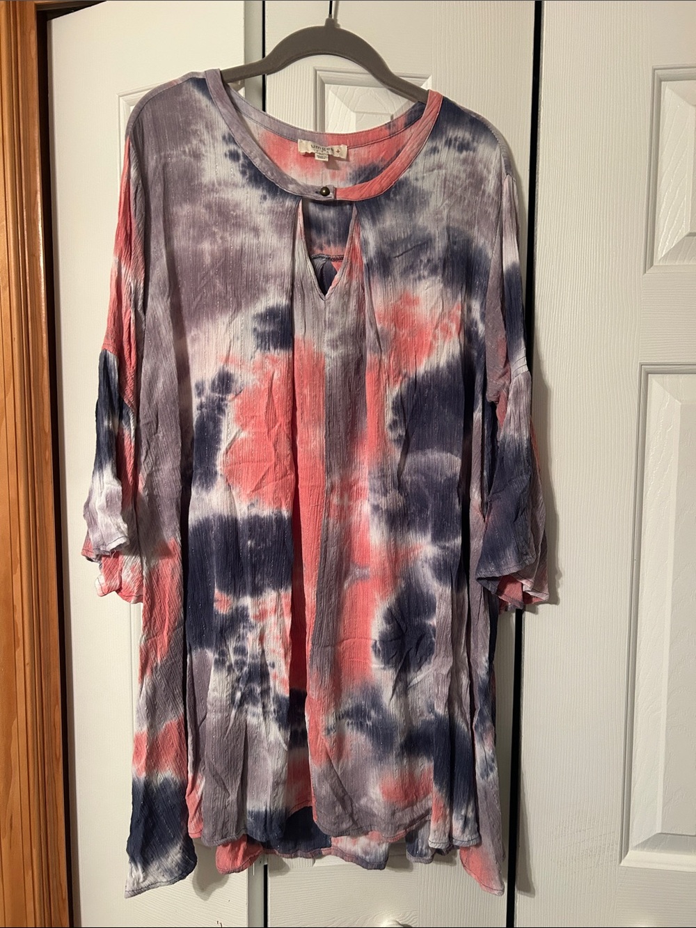 Umgee Coral, Navy & White Tie-Dye V-Neck Tunic
